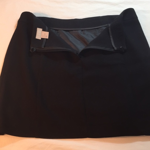 h&m black skirt, unique details, excellent look - Picture 3 of 8